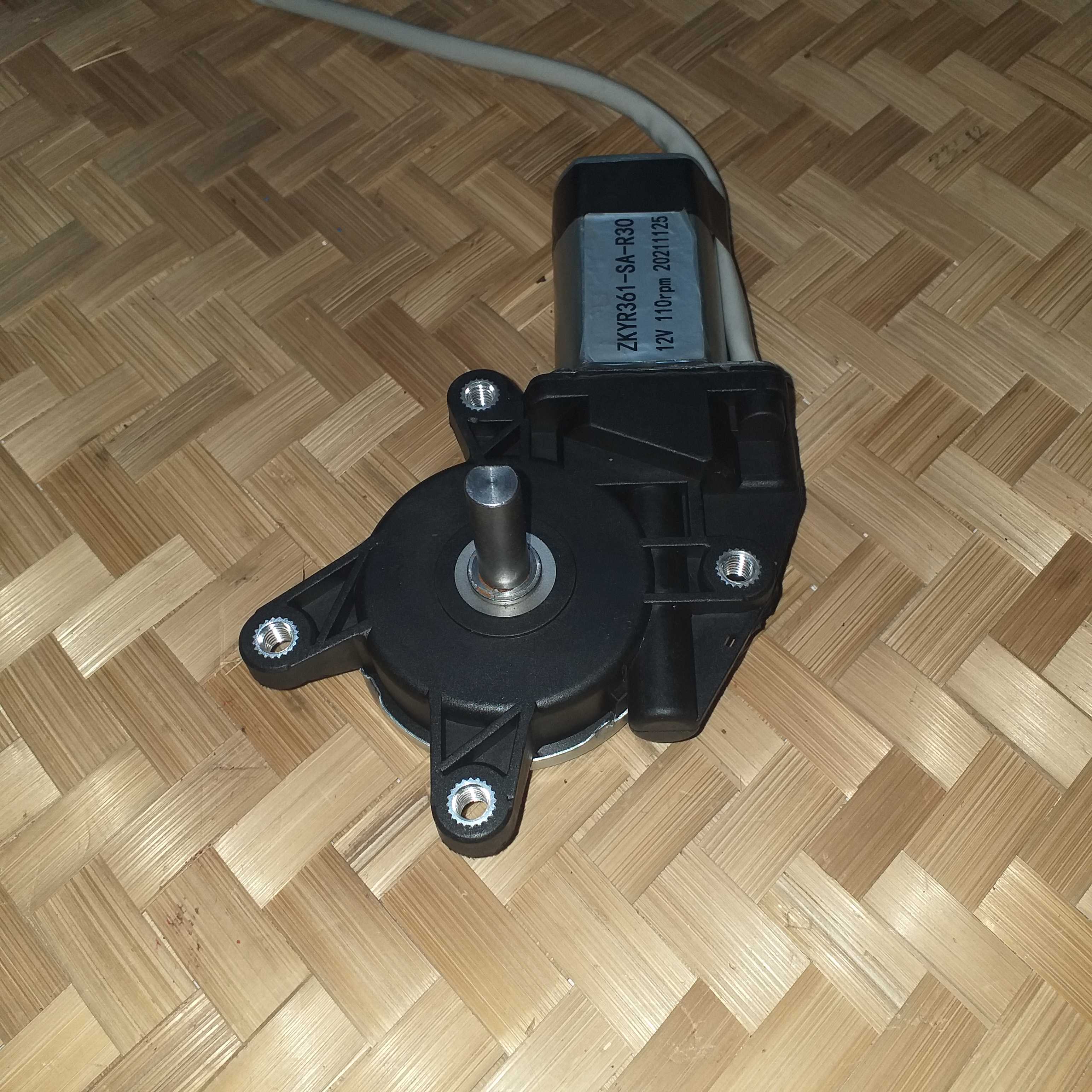 #MW100R12-00010N# ตัวR ขวา 100W12V มอเตอร์เกียร์ วอร์มเกียร์ ทด 100รอบ