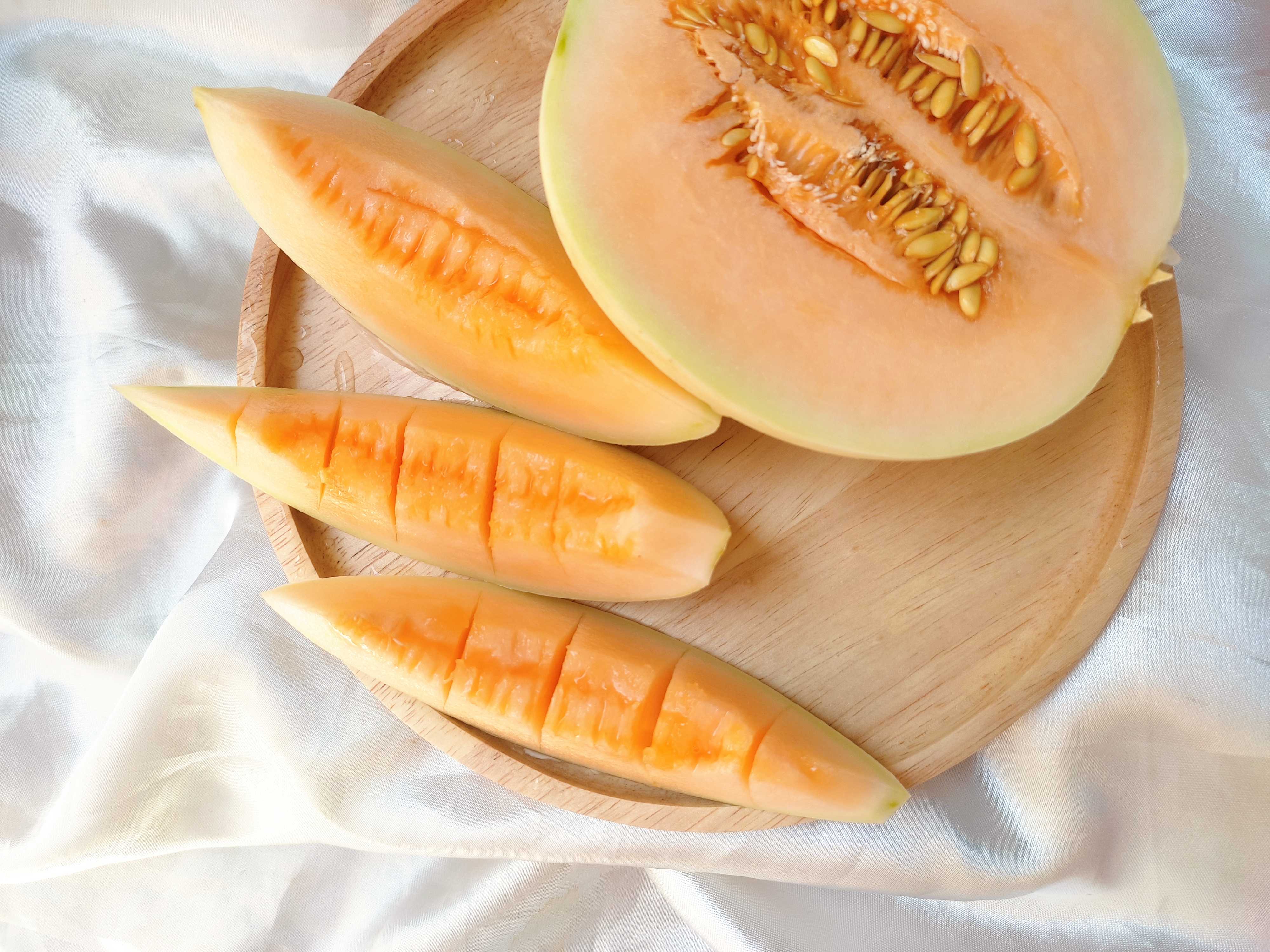 แคนตาลูป cantaloupe (1.5Kg - 2Kg)