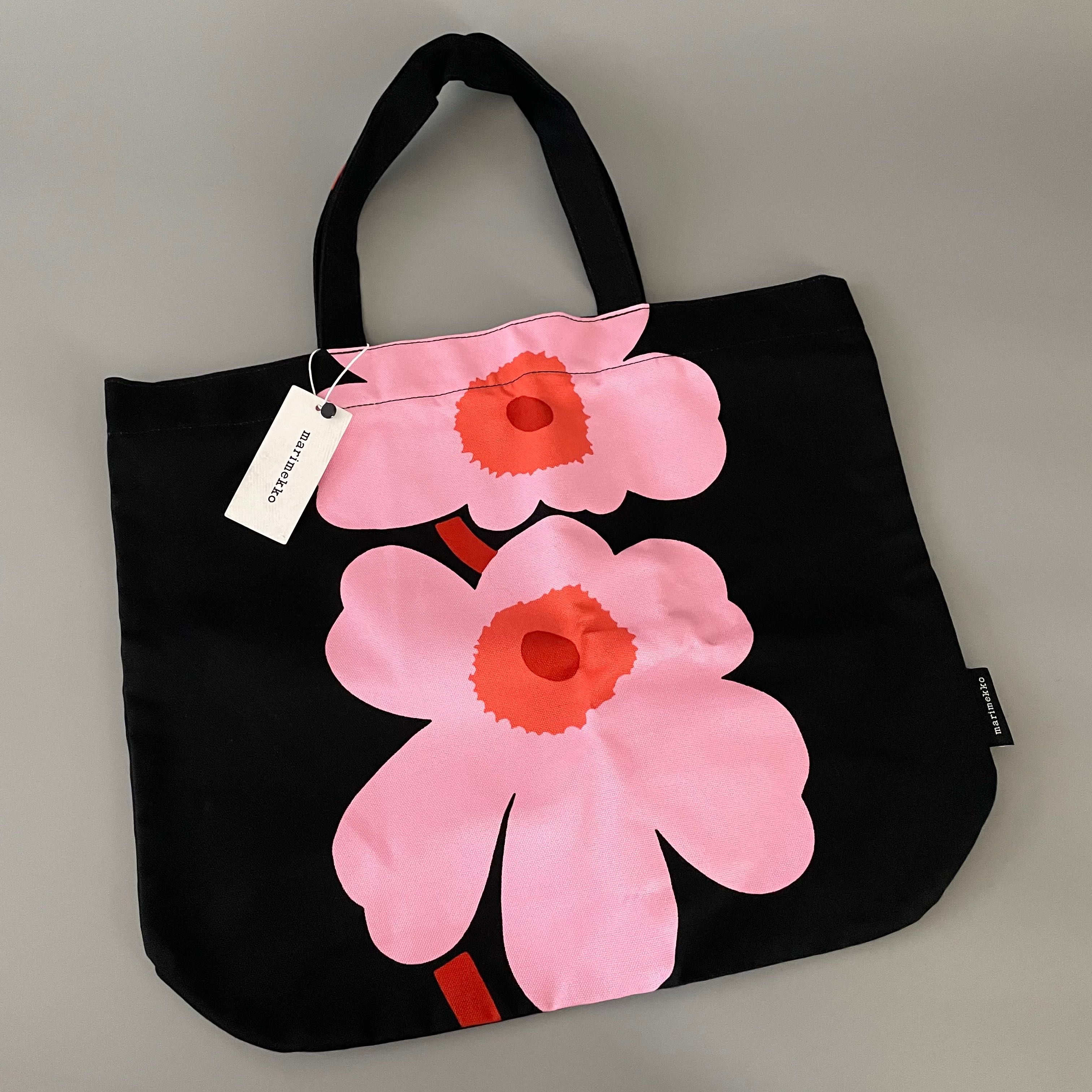 Marimekko torna bag  /สั่งซื้อโดยตรงผ่าน line ส่งฟรีค่า