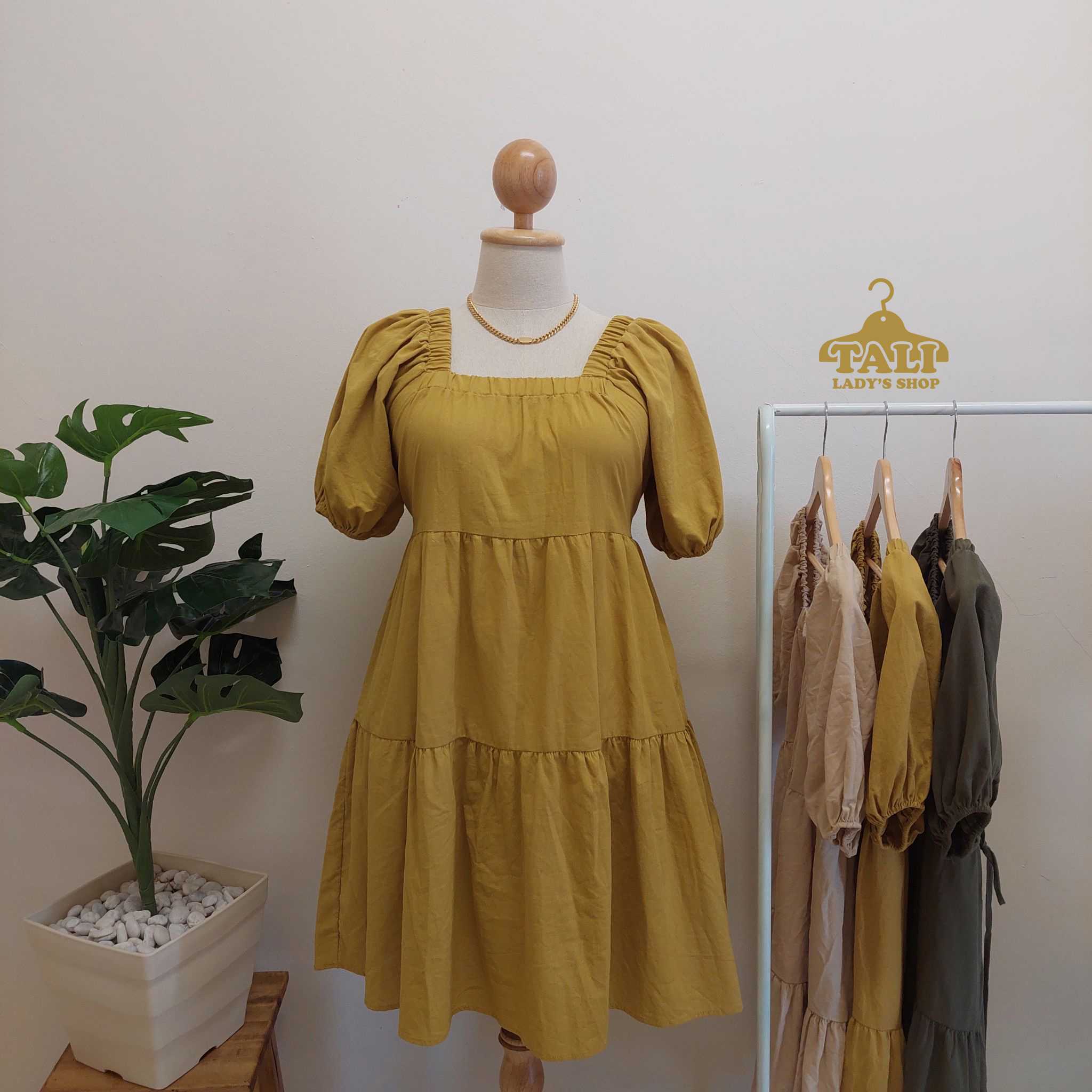 ชุดเดรสสาวอวบ เดรสสาวพลัสไซส์ BigSize สะโพกฟรีไซส์ [สีเหลือง]