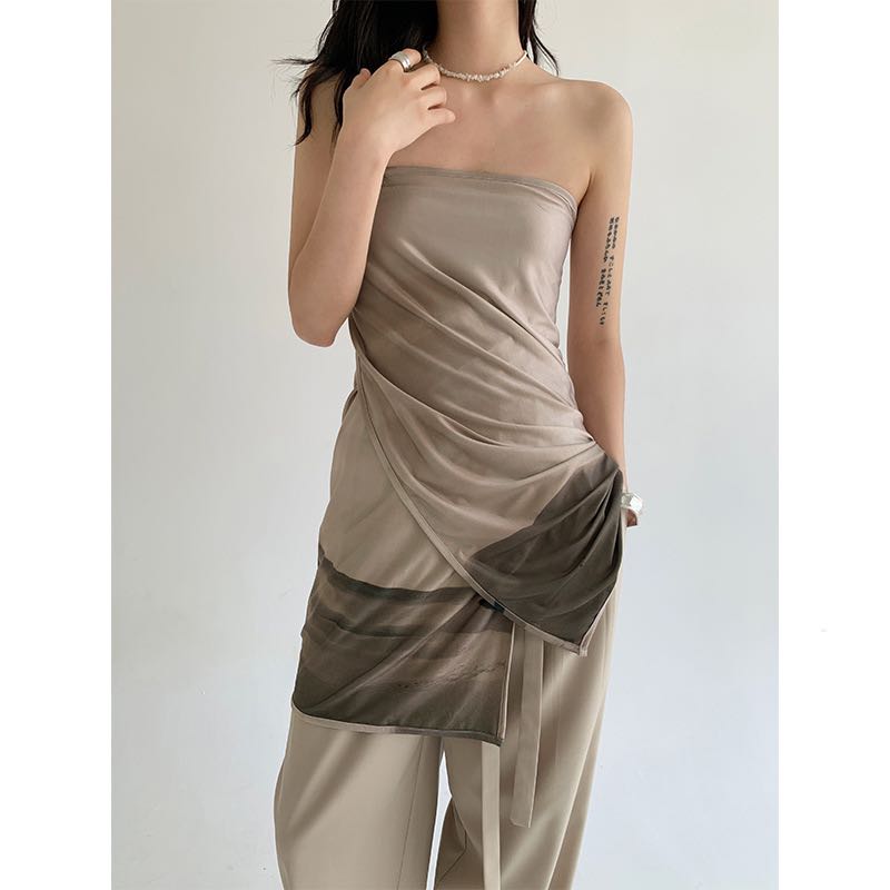 SALE 2 ways wear top , skirt 