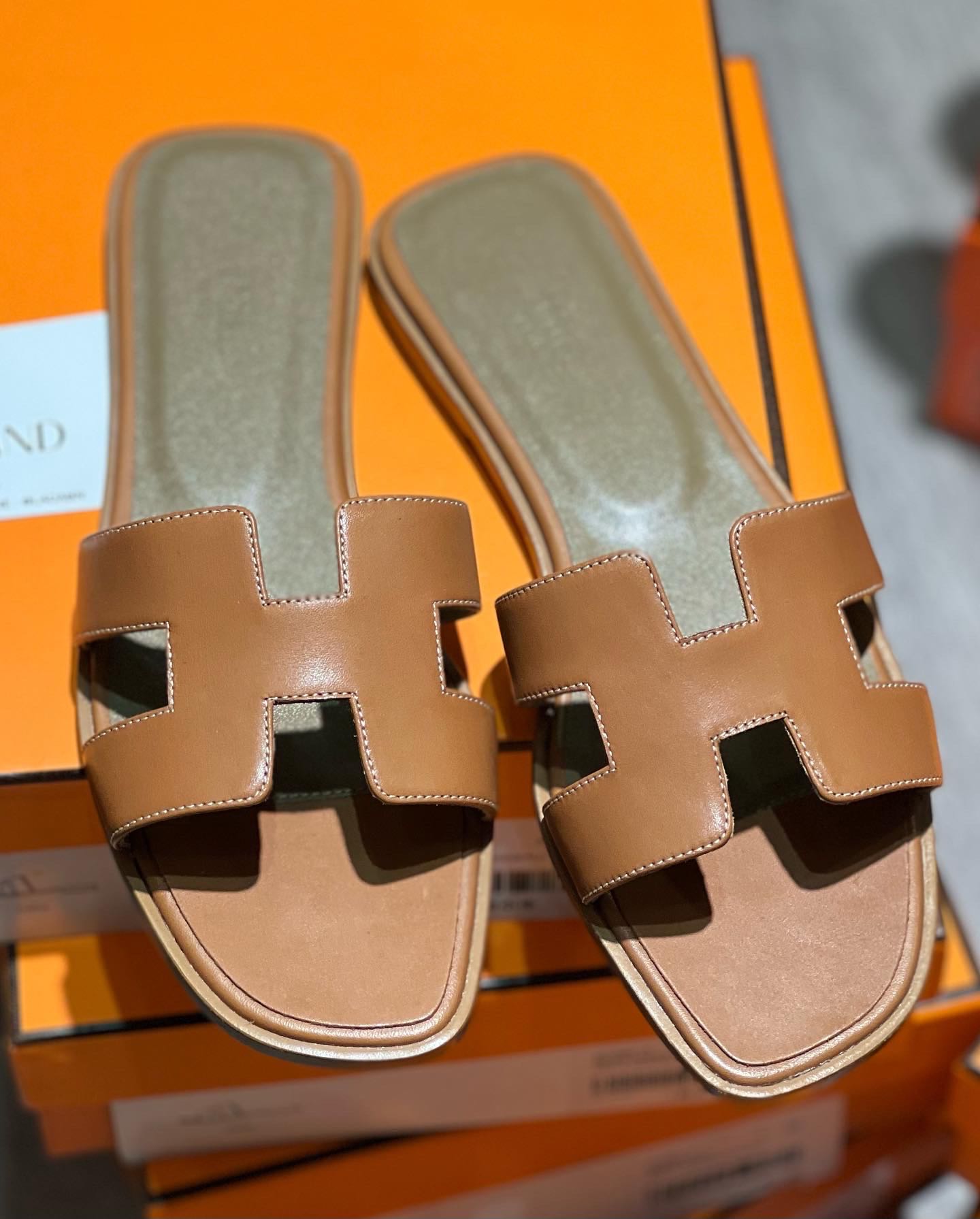 Hermes oran sandals ✅สินค้าพร้อมส่ง✅