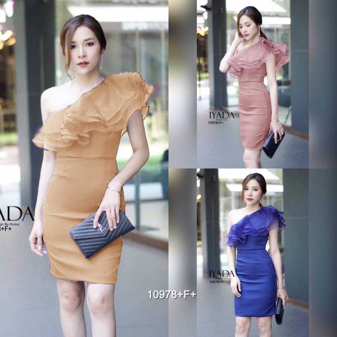 เดรสระบายเฉียงไหล่เดียว แต่งระบายผ้าแก้ว