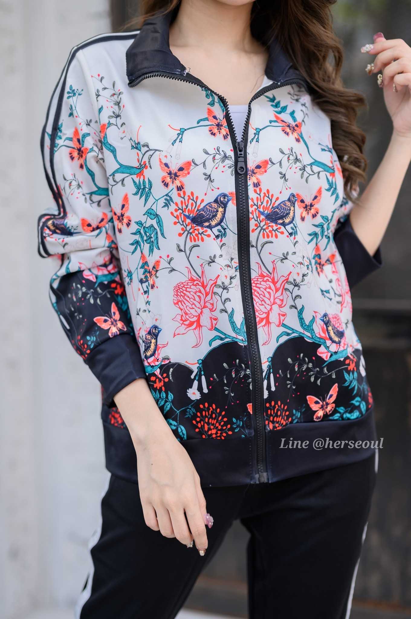 ชุดวอร์ม W44 Sweet Butterfly Sport Warm Set