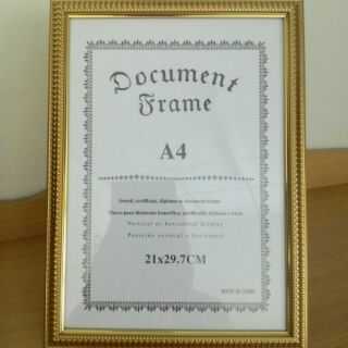 กรอบใส่รูปขนาดA4กรอบทอง