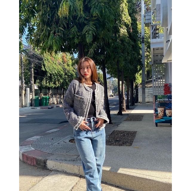 JET BLACK tweed blazer 📋🧸 เสื้อเบเซอร์ทรงครอปแขนยาวผ้าทวีต มี2สี (C7521) 