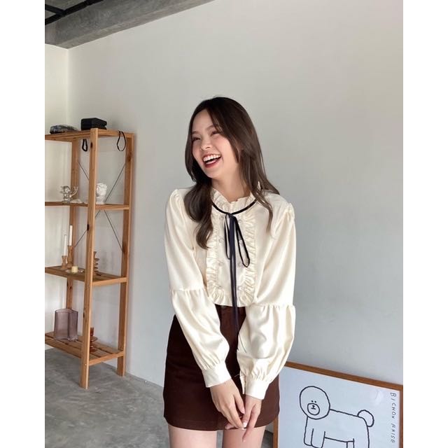 BENTLEY shirts 🎈🎁 เสื้อเชิ้ตแขนยาวแต่งกระดุมไข่มุก มี2สี (C7581) 