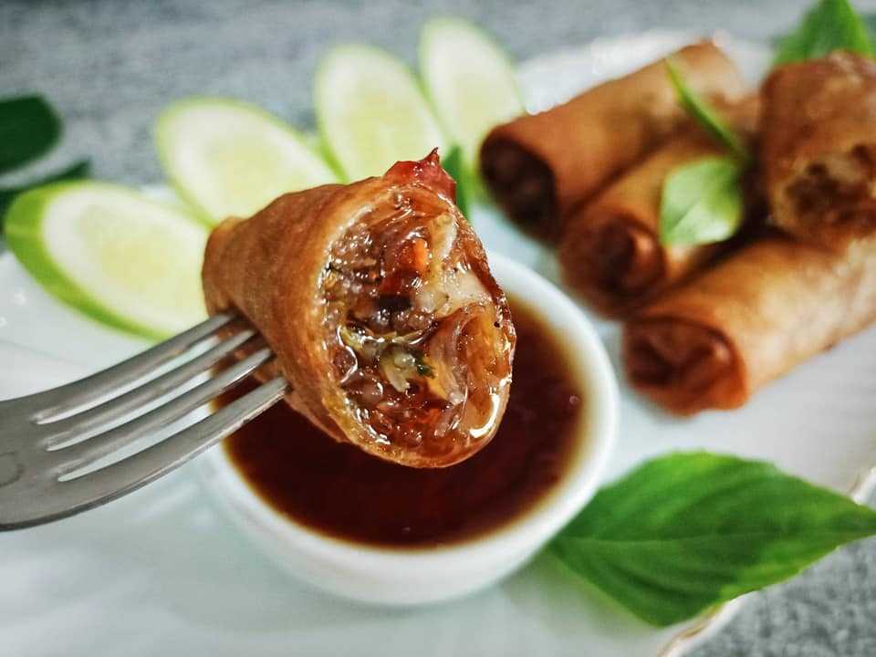 ปอเปี๊ยะทอดไส้ผัก