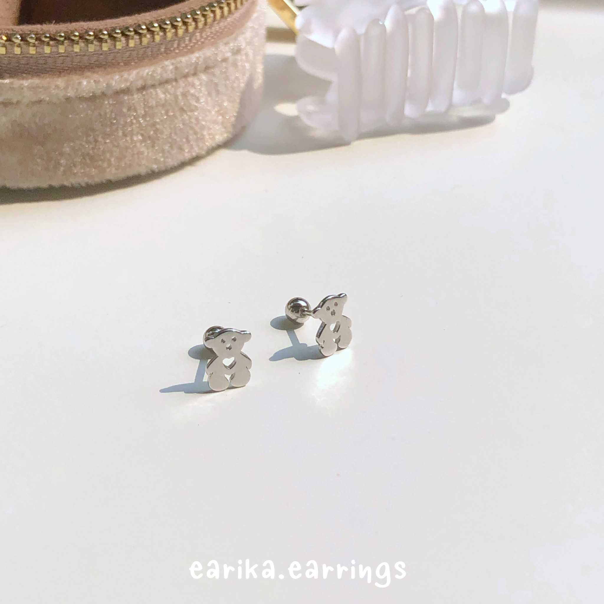 earika.earrings - grizzly & soul piercing จิวหูเงินแท้จี้น้องหมีหัวใจ (ราคาต่อชิ้น)