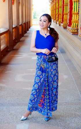 ผ้าลายอย่าง -ลายมหานทีสีทันดร-