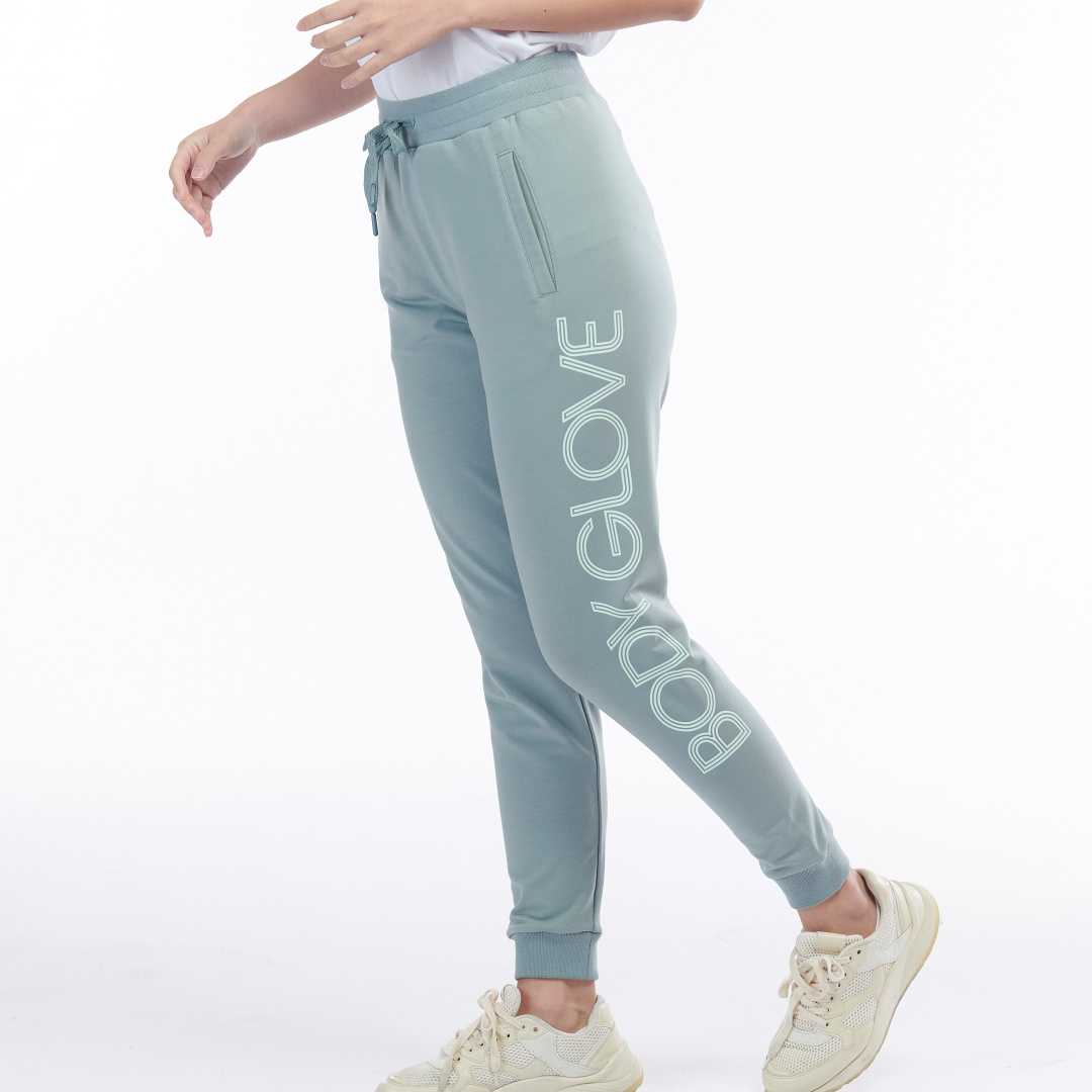 Women's SC Track Club Jogger กางเกงจ็อกเกอร์ผู้หญิง สีเขียวอ่อน-71