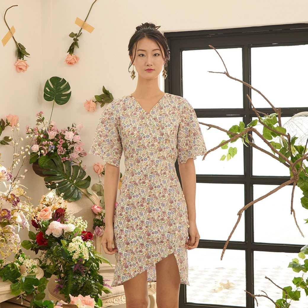 Little flower dress - My vacation MV13  เดรสสั้นลายดอก