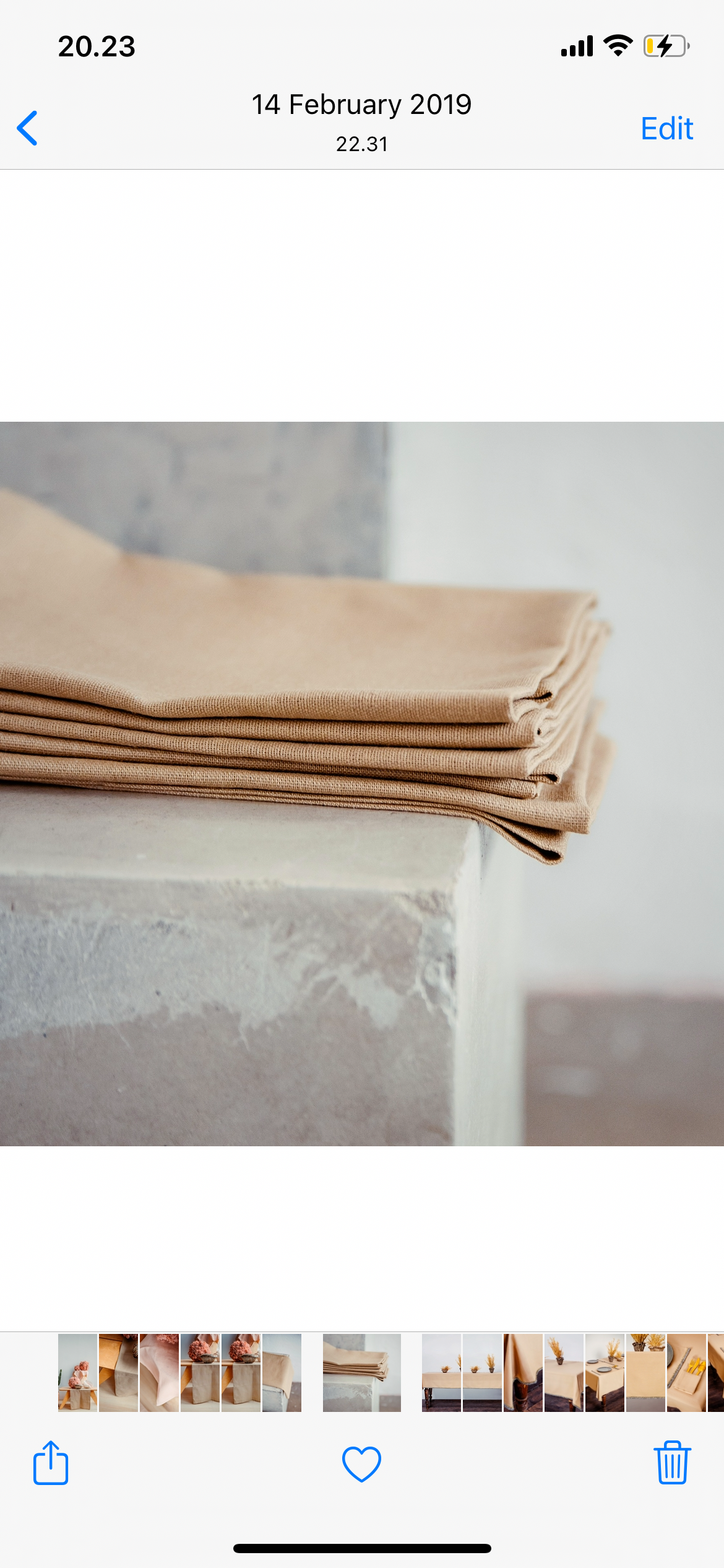 ผ้าเช็ดปากสีน้ำตาลอ่อน SIMPLE NAPKIN SET IN LIGHT BROWN