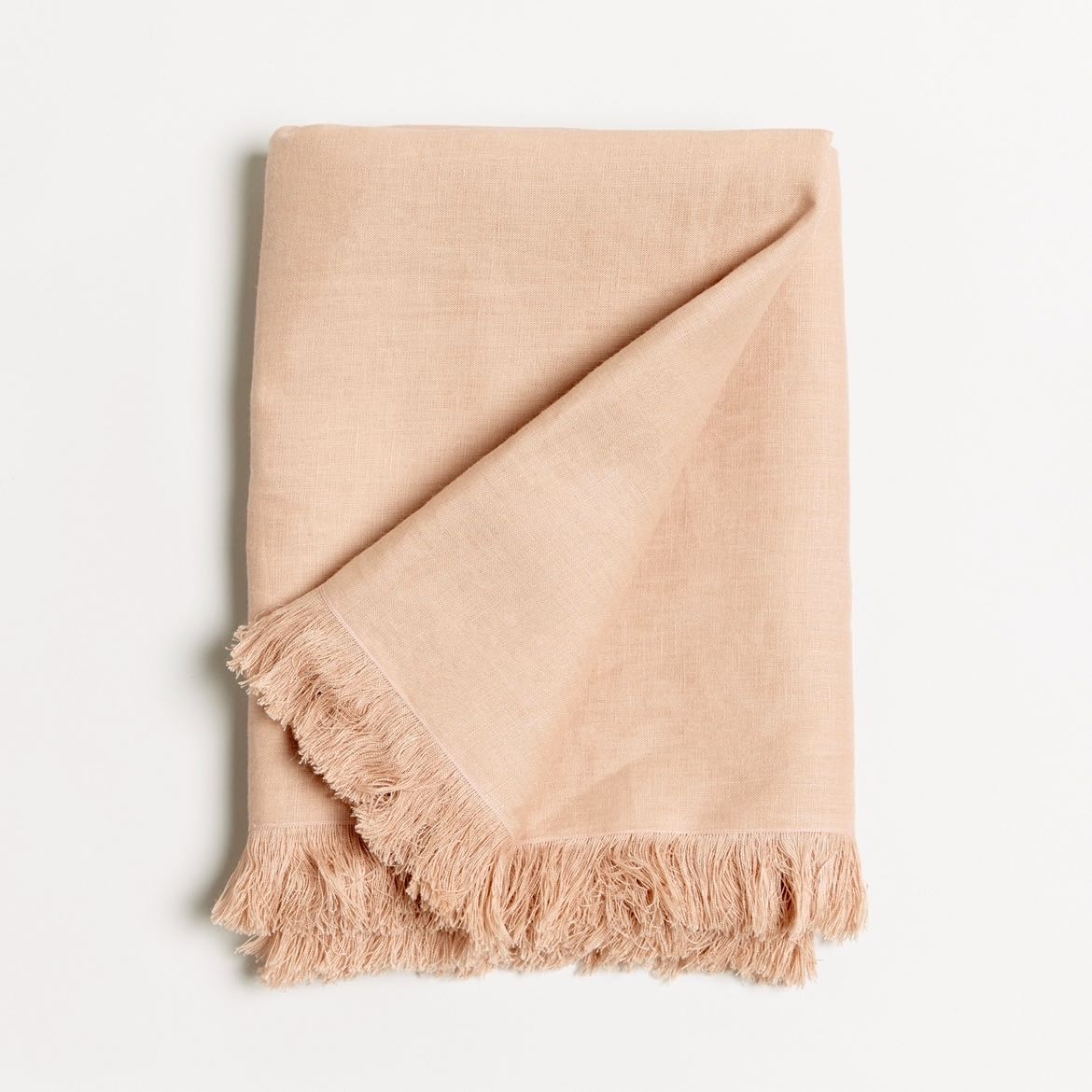 ผ้าปูโต๊ะขอบรุ่ย FRINGED LINEN TABLECLOTH - PEACH PINK