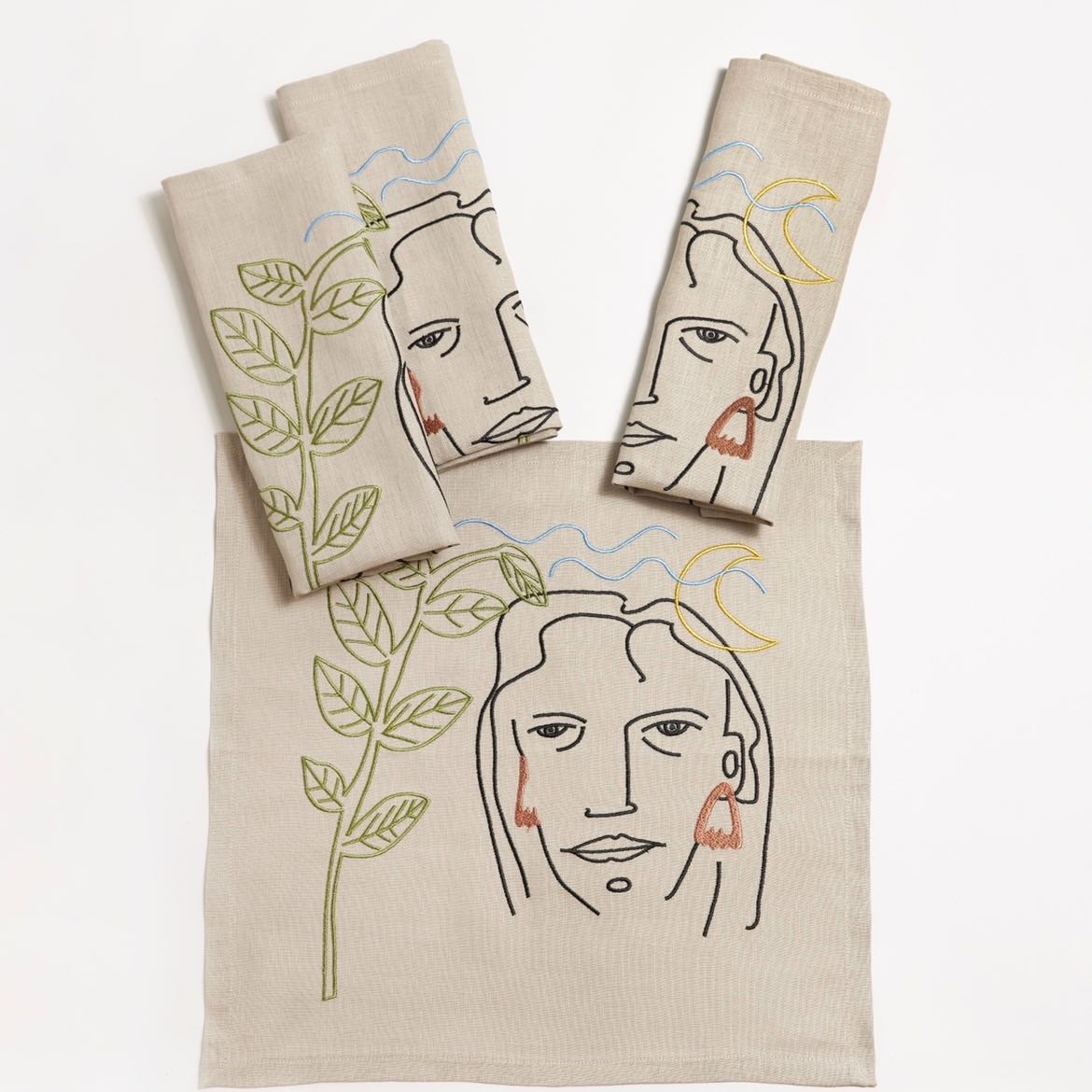 ผ้าเช็ดปากปักลายรูปหน้าคน FACE EMBROIDERY NAPKIN - STONE