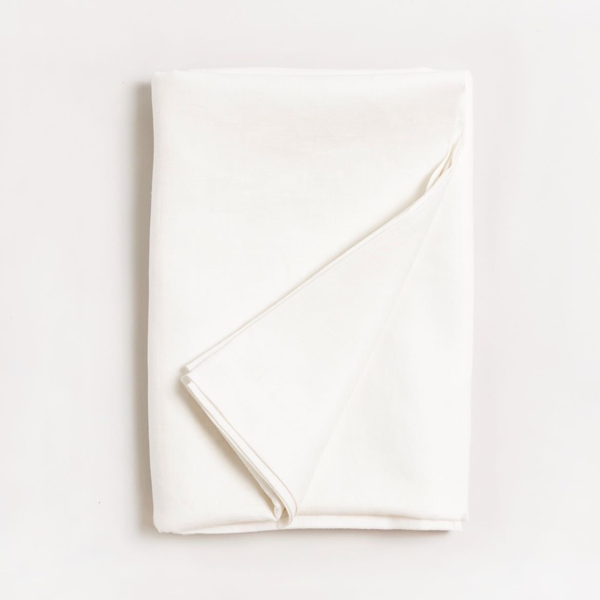 ผ้าปูโต๊ะ CLASSIC LINEN TABLECLOTH - OFF WHITE