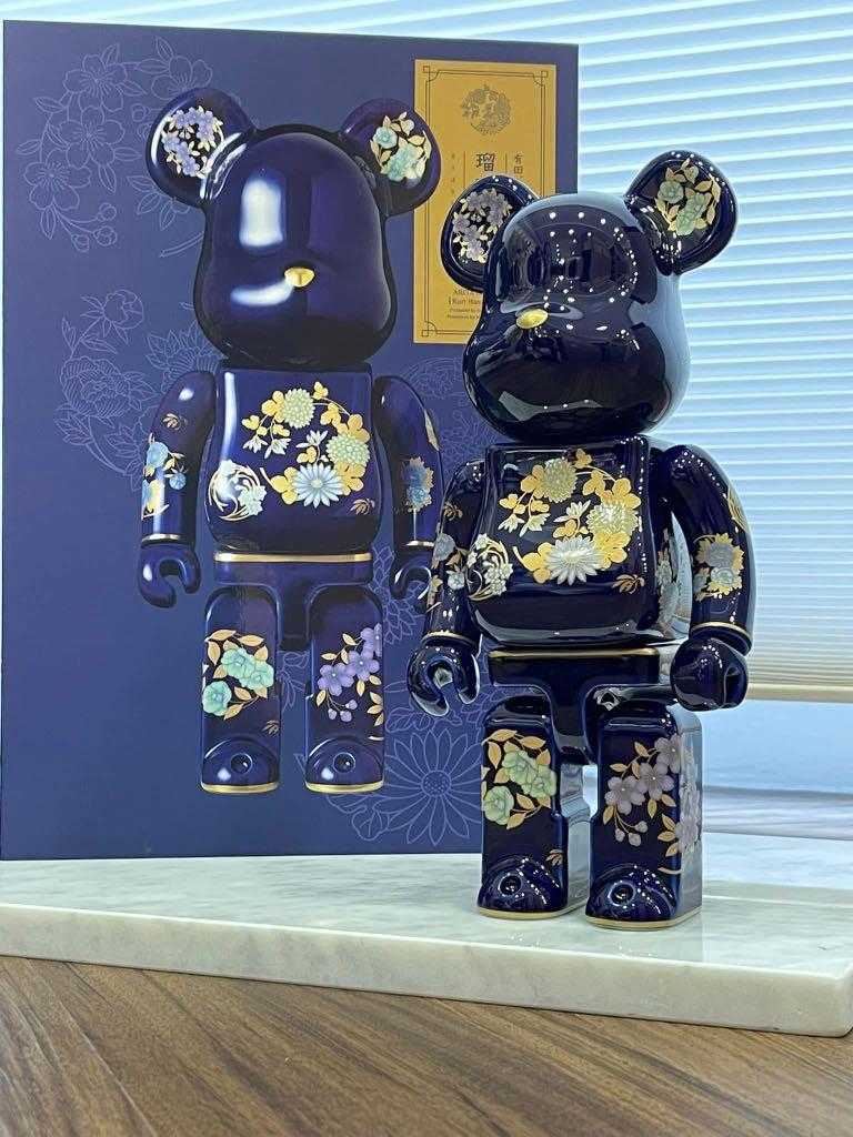 Be@rbrick Kutani Porcelain Arita rurihanamarumon 400%