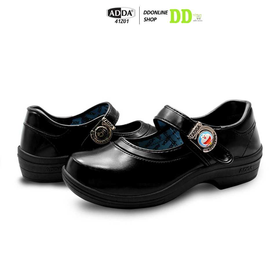ADDA รุ่น 41Z01 รองเท้านักเรียนหญิง รองเท้านักเรียนหนังสีดำ ลายกระดุมแม่เหล็กโดเรมอน