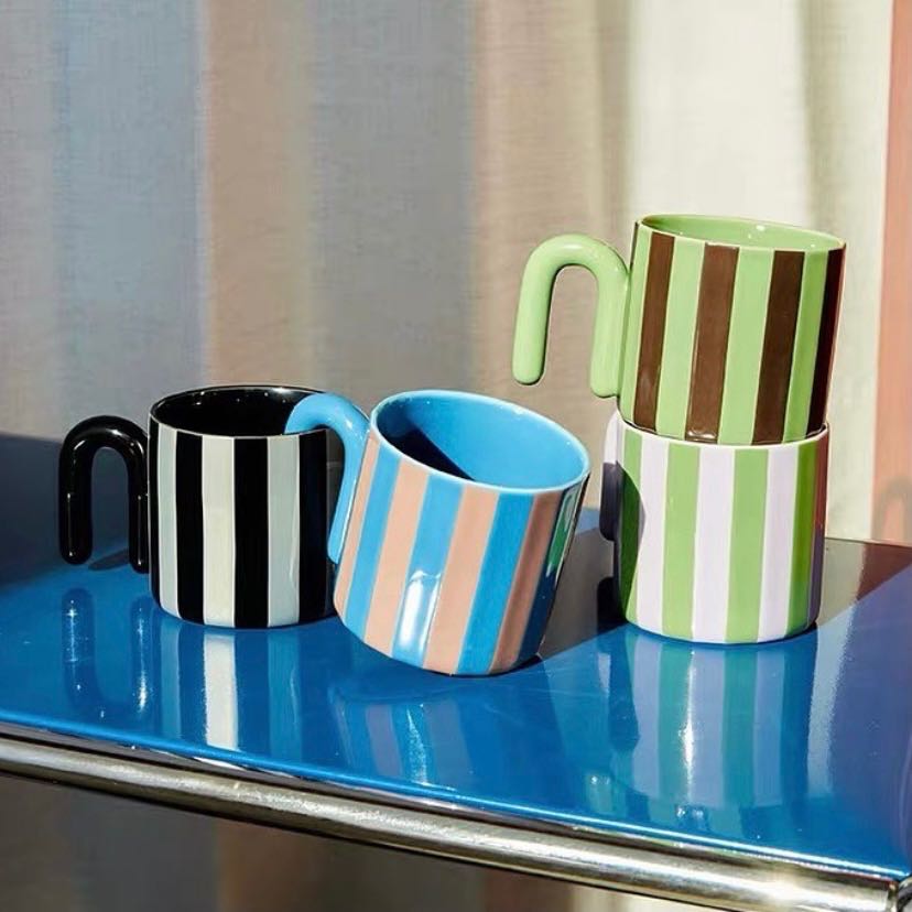 Upright mug (Pre-order)