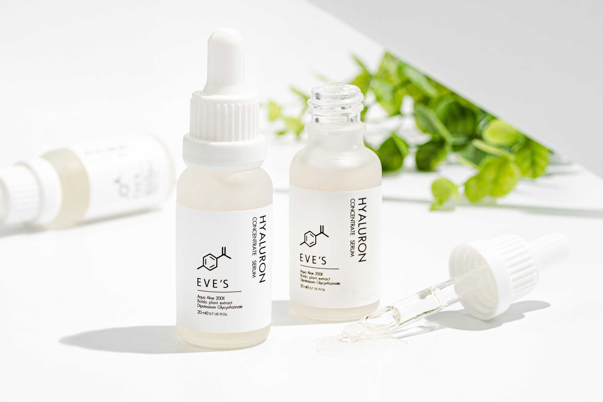 ไฮยาอีฟส์ Hyaluron concentrate serum ช่วยให้ผิวฟูทันที เพิ่มความชุ่มชื้นซึมเข้าผิวทันที