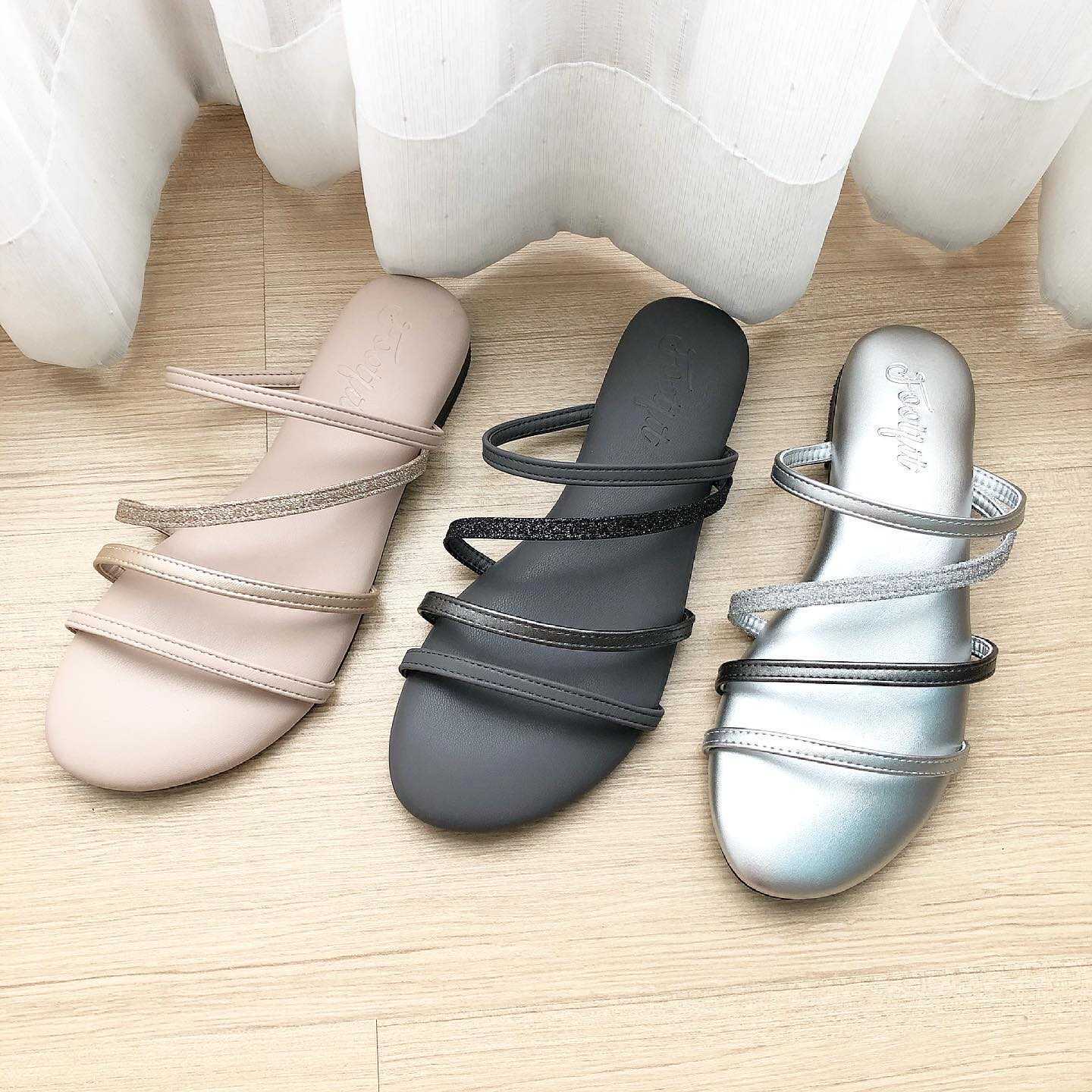 Footfit 'Fluffy Sandals'
