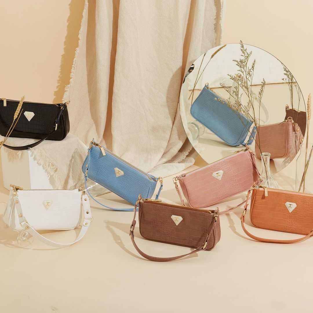 Just Closet 'Ella'