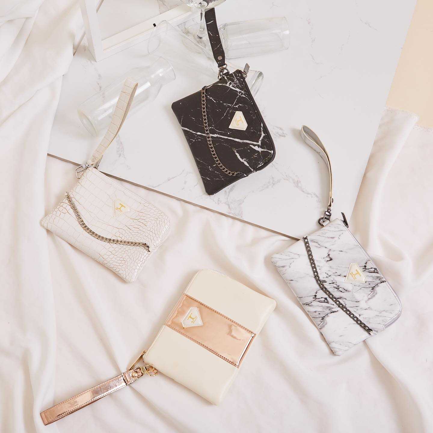 Just Closet 'Tiny'
