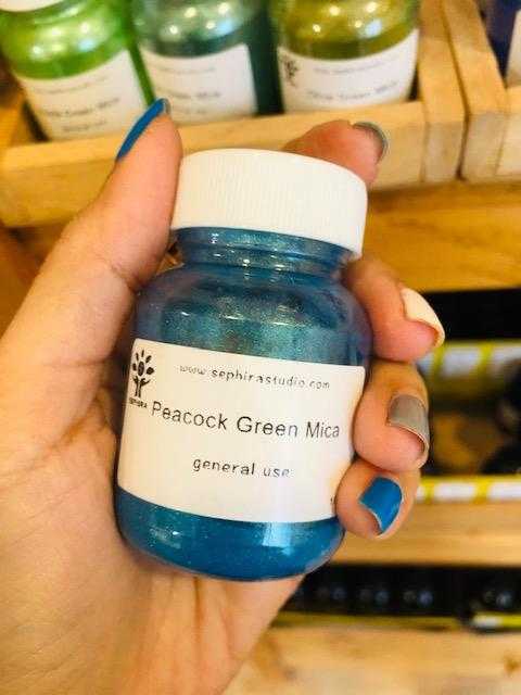สีไมก้า สีฟ้าเทอร์ควอยซ์ Peacock Green Mica Cosmetic เกรดเครื่องสำอาง ทำสบู่ ทำลิป ทำเรซิ่น ทำเทียน