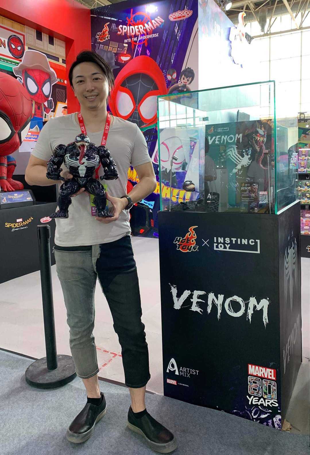 Hottoys Marvel Venom Artist mix 34 cm