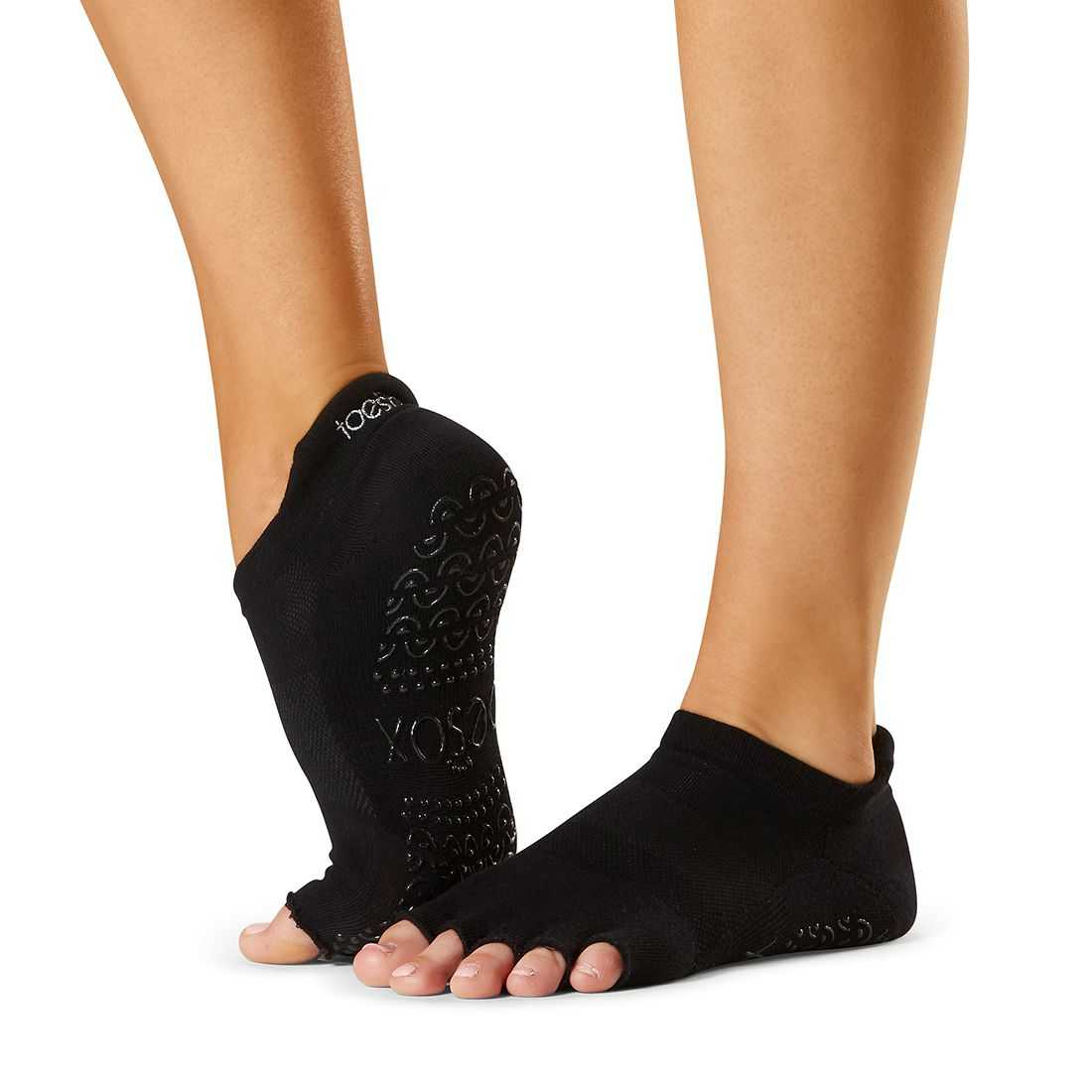 Toesox Low Rise Tec เปิดนิ้ว ไซส์ M ถุงเท้ากันลื่นแยกนิ้ว