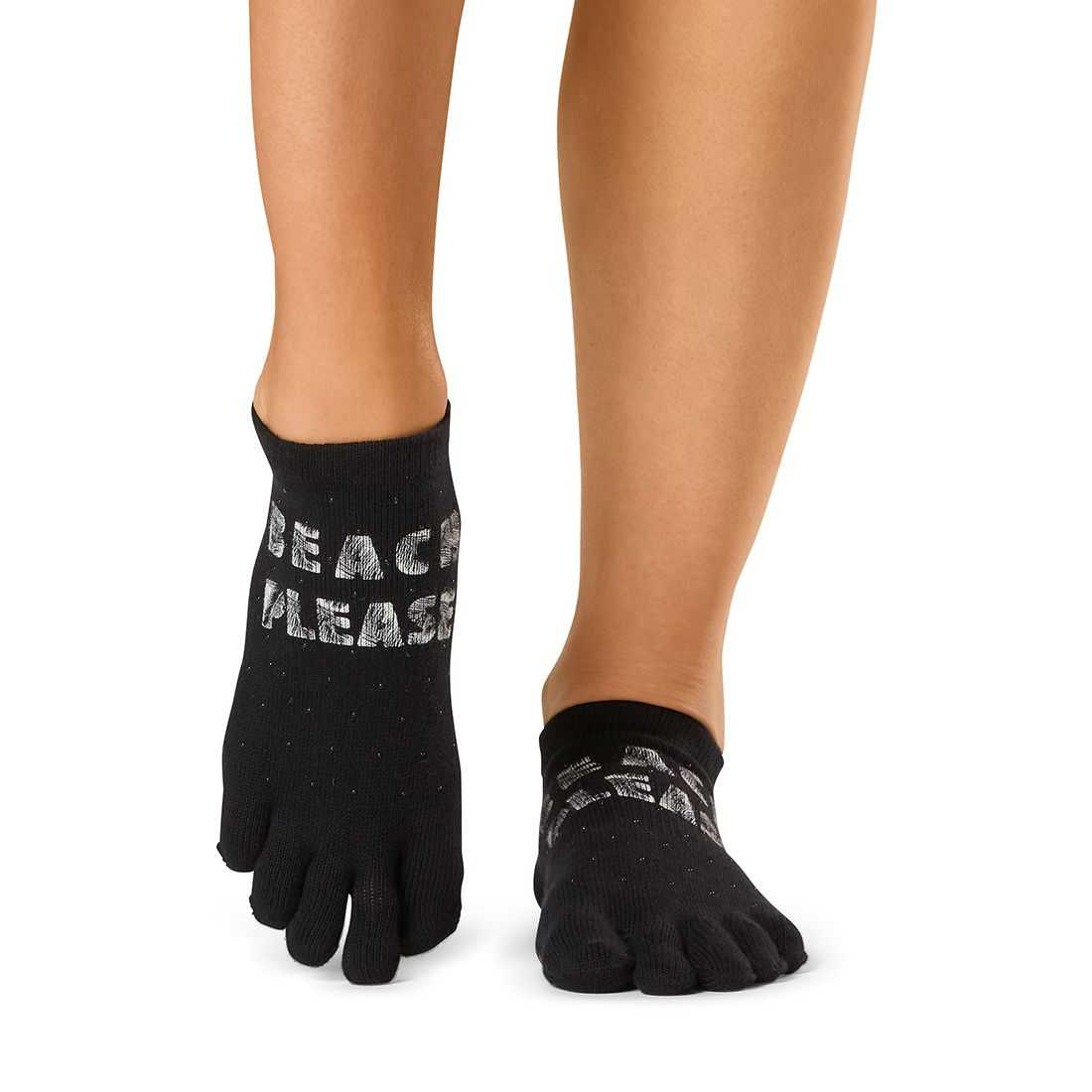 Toesox Low Rise ปิดนิ้ว ไซส์ M ถุงเท้ากันลื่นแยกนิ้ว