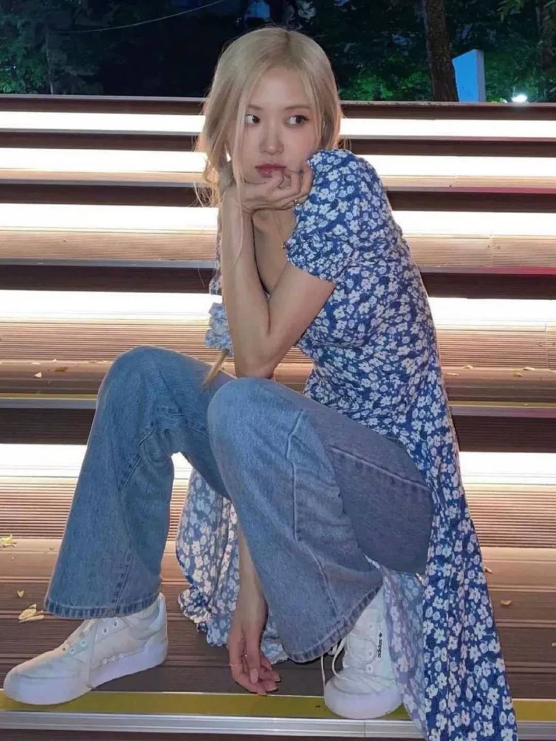 เดรสดอกไม้ผ่าข้าง🌸