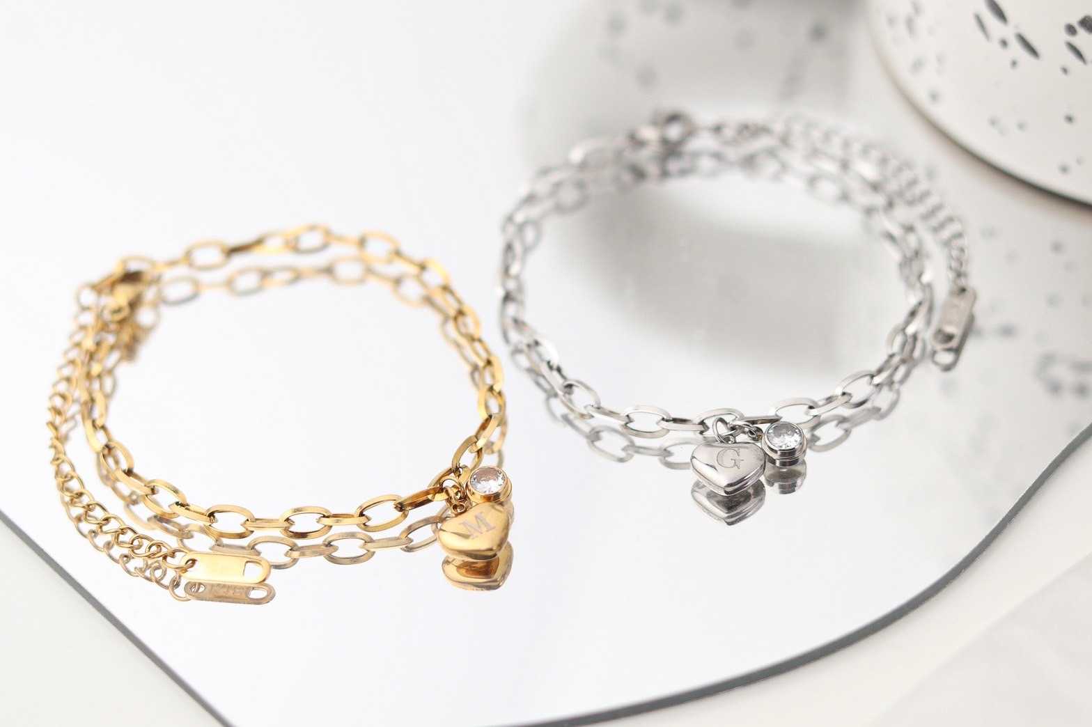 สร้อยข้อมือรุ่น  Diamond heart ของขวัญสุดล้ำค่าสุดพิเศษ  สลักชื่อแทนความหมายดีดี (ข้อมือไดมอน)