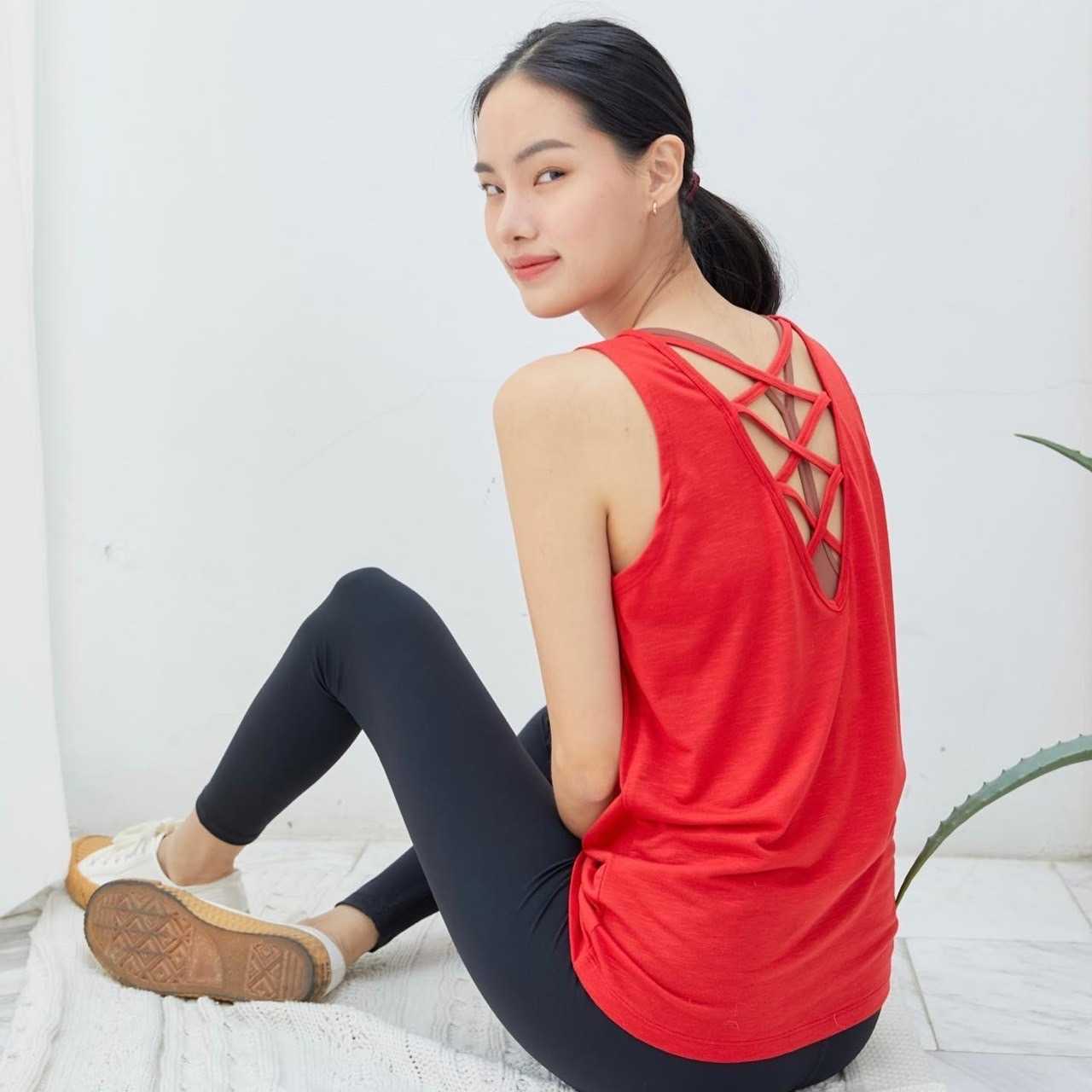 Plait Tank