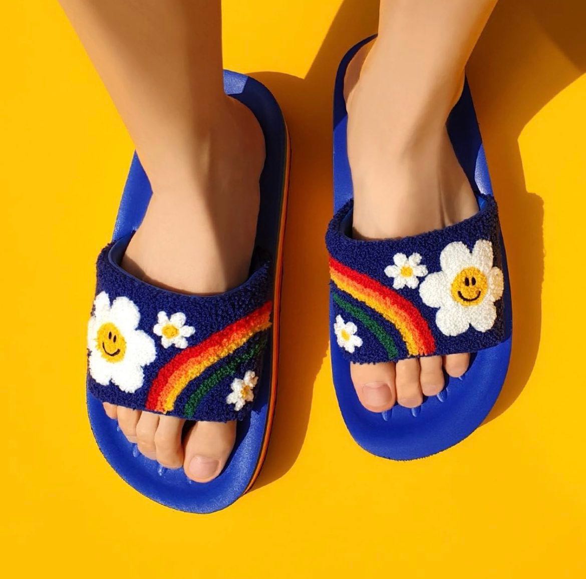 Wiggle wiggle - platform slipper รองเท้าแตะเสริมส้น