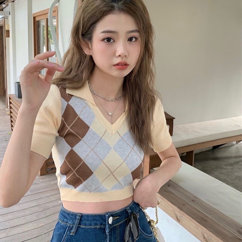 Choc stick check top (J&T)