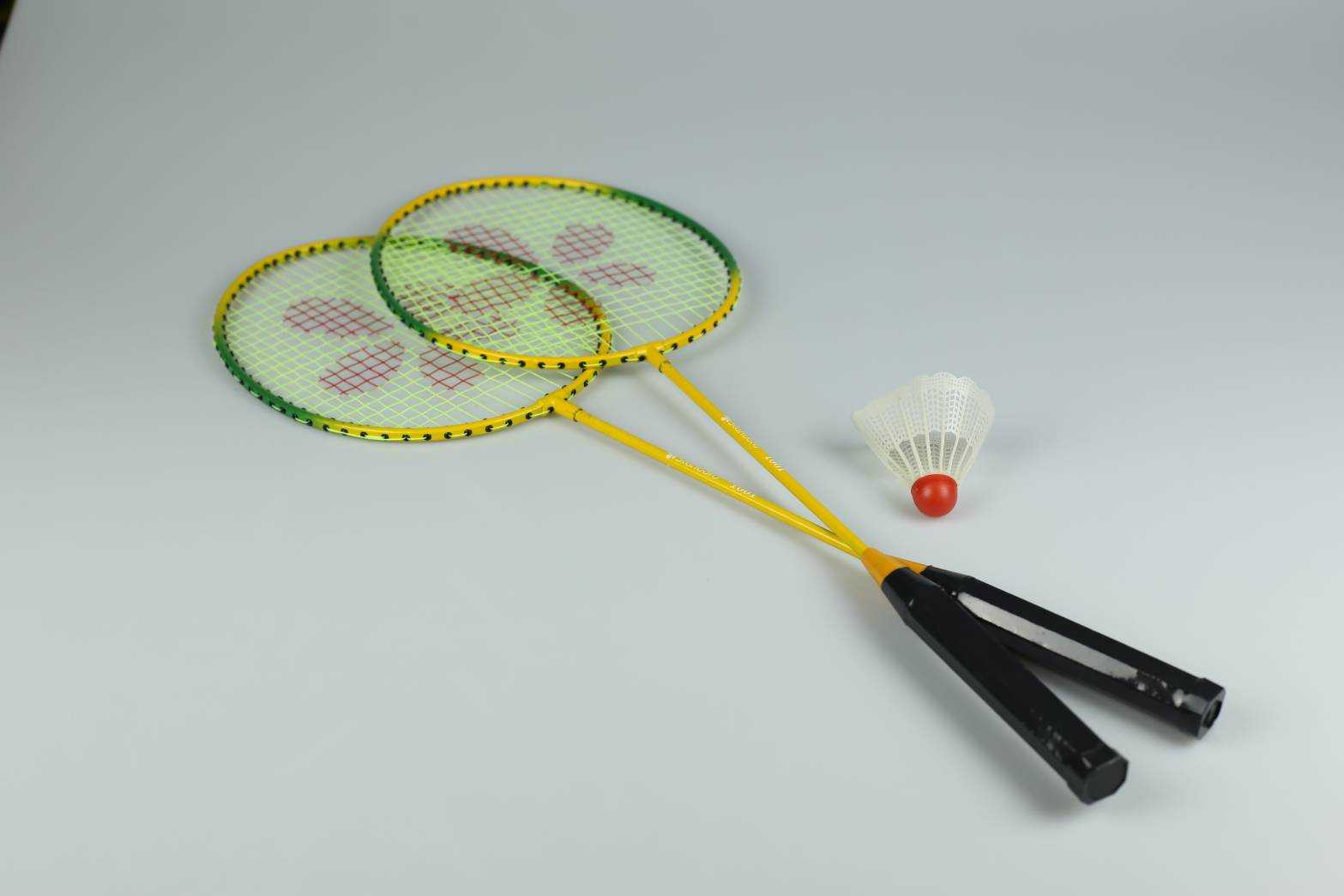 ไม้แบต standard No.1000 แถมลูก /badminton racket + shuttlecock