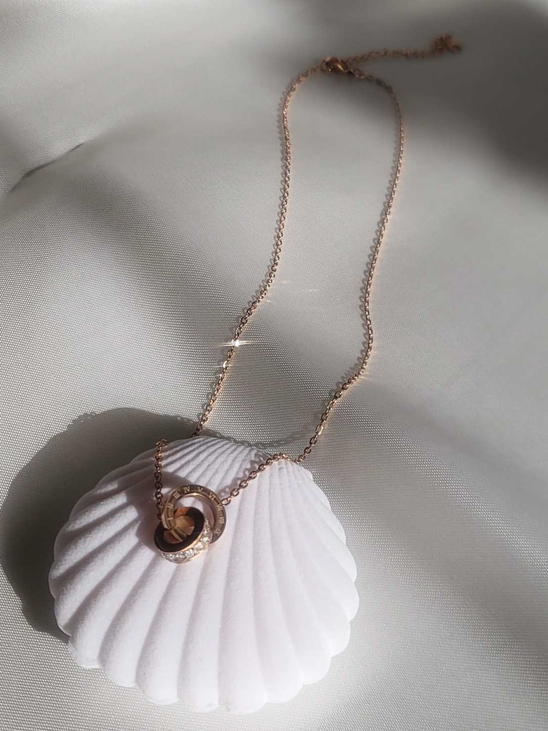 Double rosegold necklace