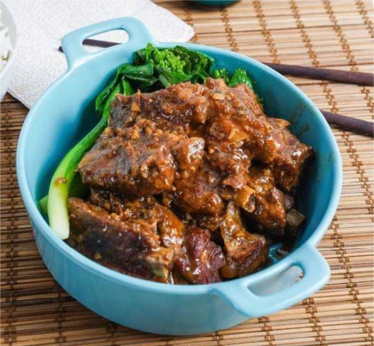 ซี่โครงหมูอบซอส