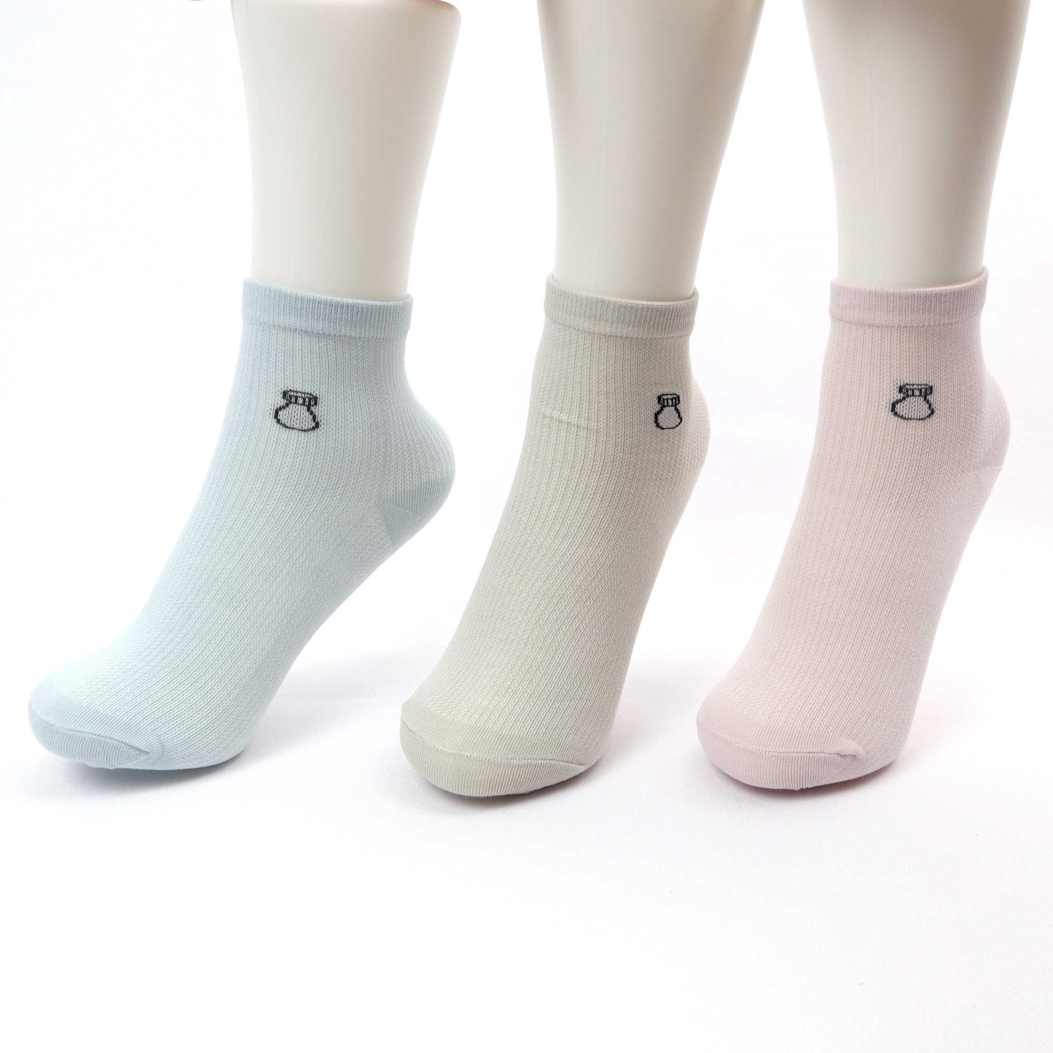 HappyLife ถุงเท้าคุณภาพดี ไม่ยืดง่าย มีลายอยู่ตรงข้อเท้า General socks(SC)