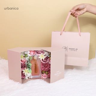 Urbanica luxuary wedding gift New collection ดอกไม้พร้อมน้ำหอมปรับอากาศ  ของขวัญวันเกิด ของรับไหว้