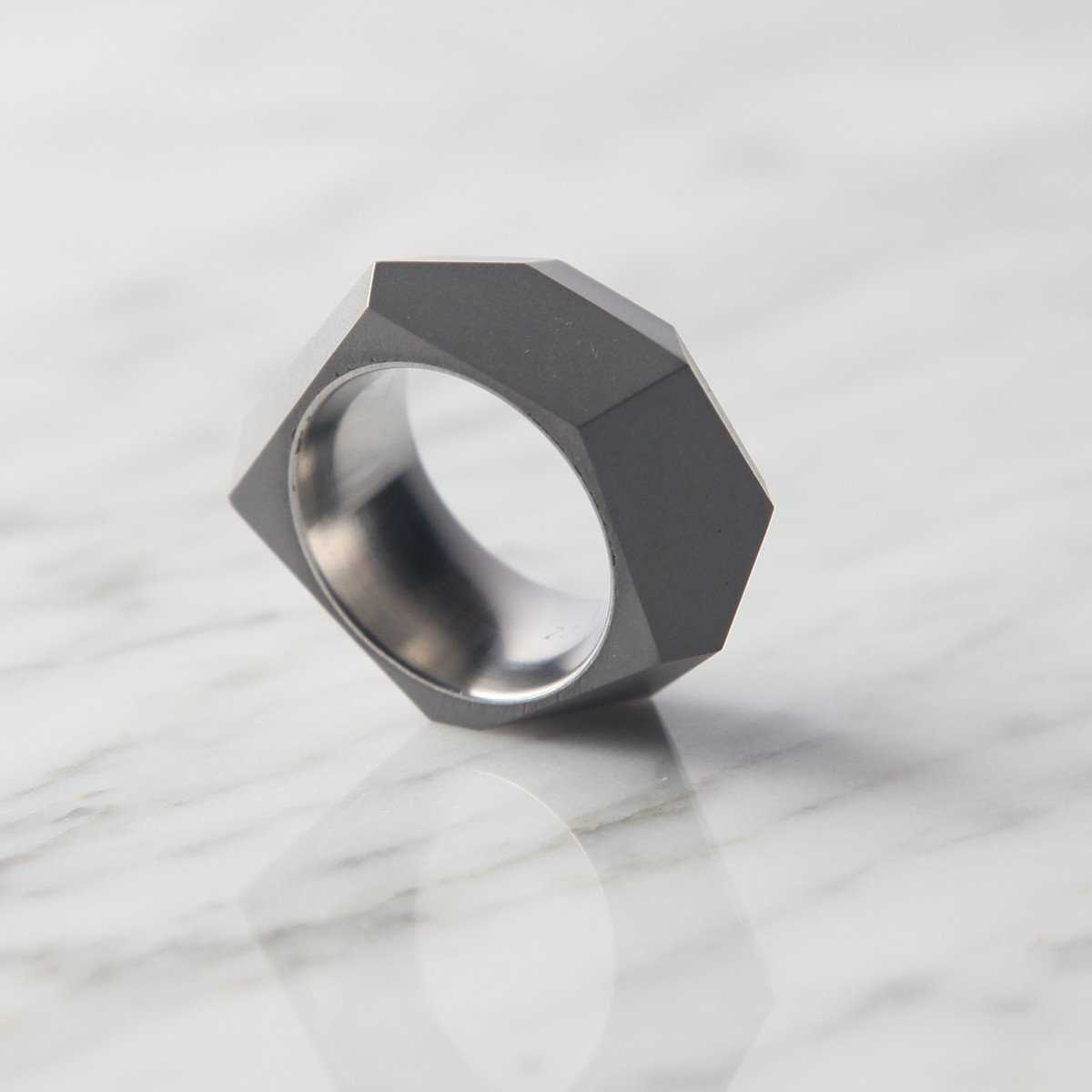 50% 22DESIGN Rock Ring
