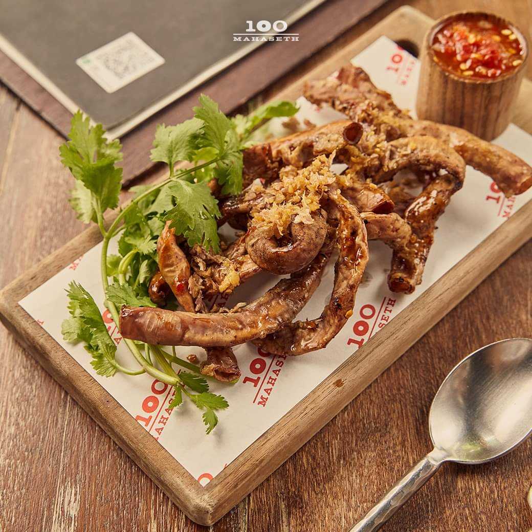 ไส้หมูทอด   Fried Pork intestines