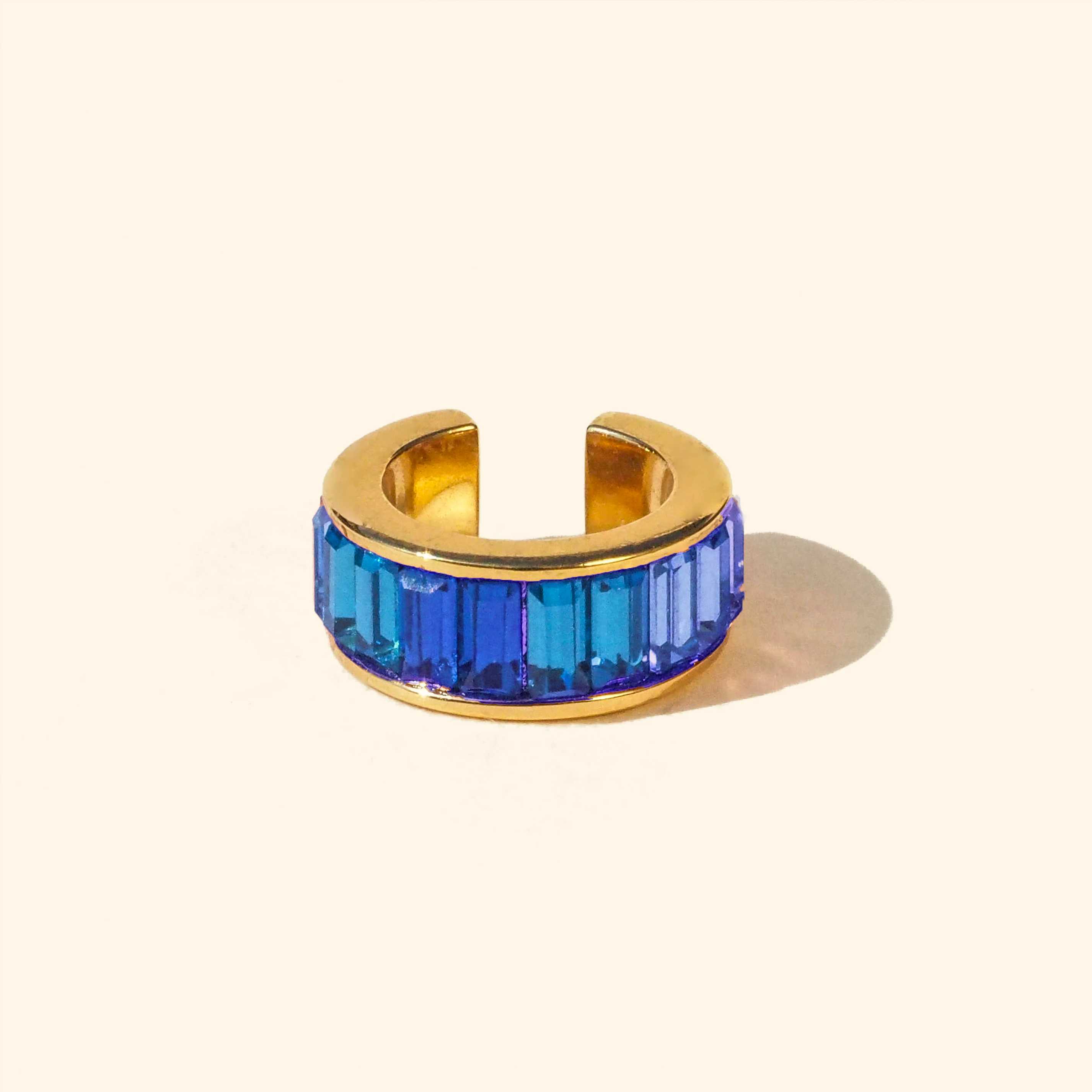 ต่างหูหนีบบาเก็ตสีฟ้า OMBRE (Ocean Blue Ombre Ear Cuff)