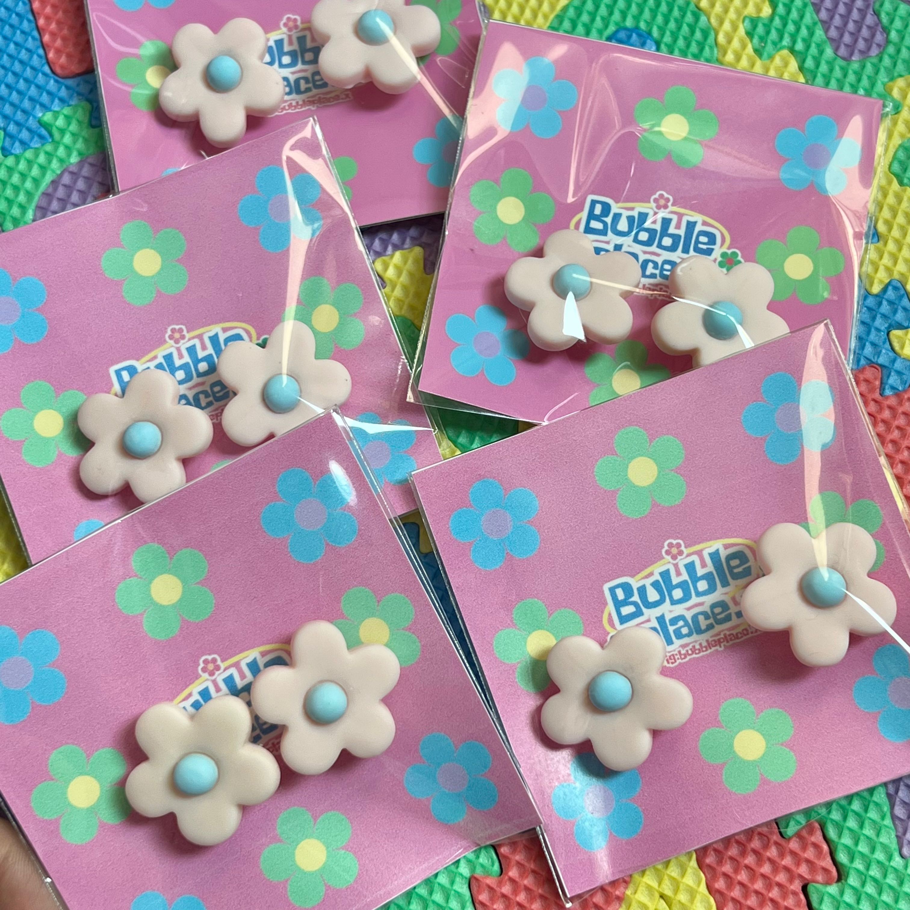 Pink pack shoes buttons 💖