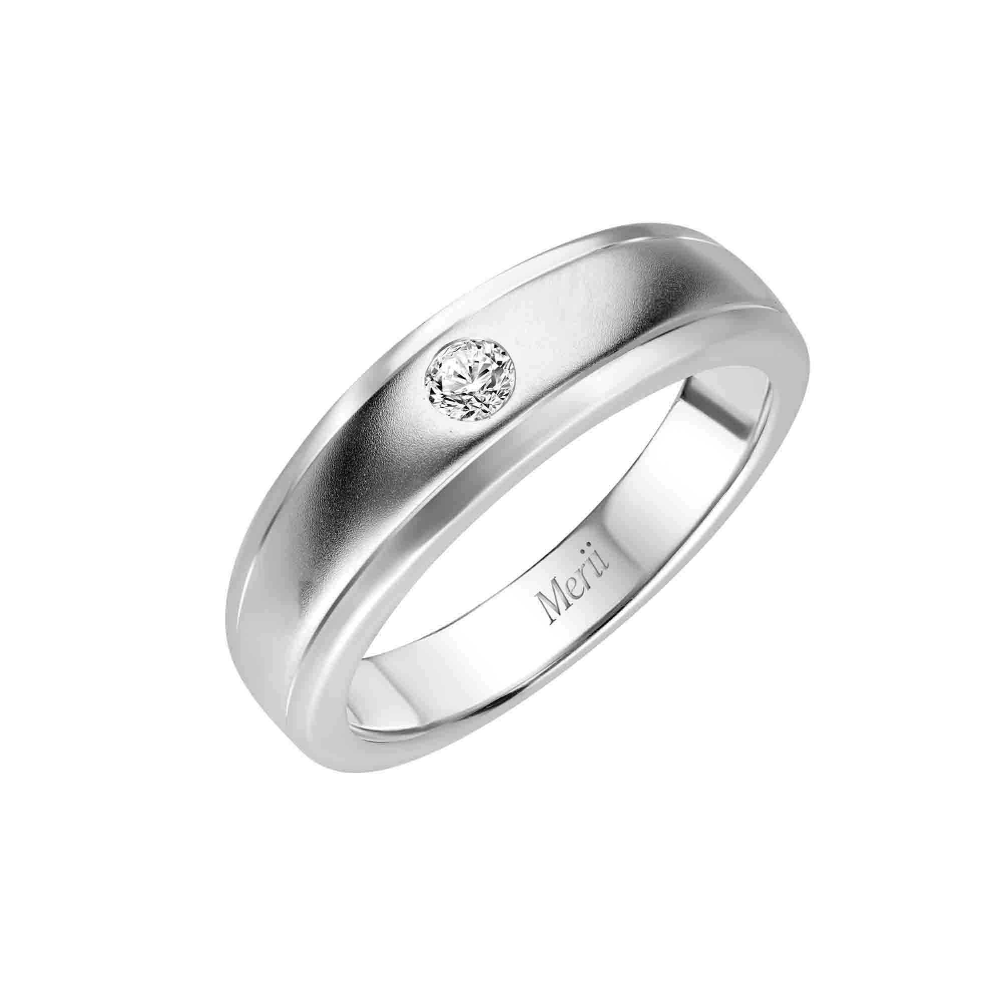 Couple Rings : แหวนผู้ชายเงินแท้ 925 ชุบโรเดียม ประดับ Cubic Zirconia ขนาด 4.2 mm แบบคลาสสิก