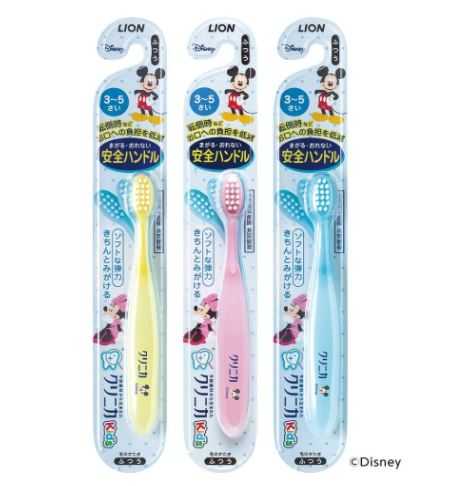 แปรงสีฟันเด็ก 3 - 5 ปี  Lion  รุ่นคอแปรงโค้งได้ , นำเข้าญี่ปุ่น