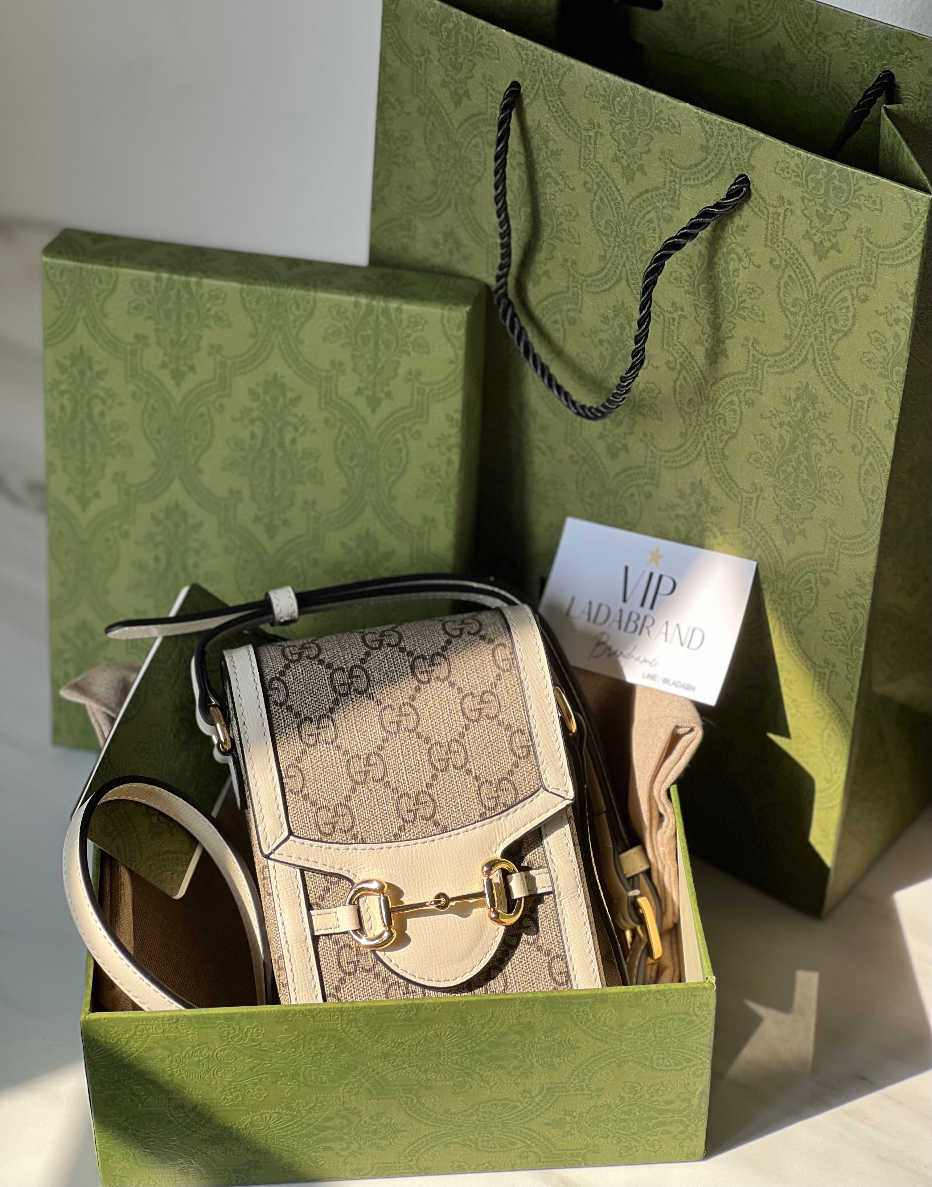 Gucci phone bag 1995 ✅สินค้าพร้อมส่ง✅ สีขาว