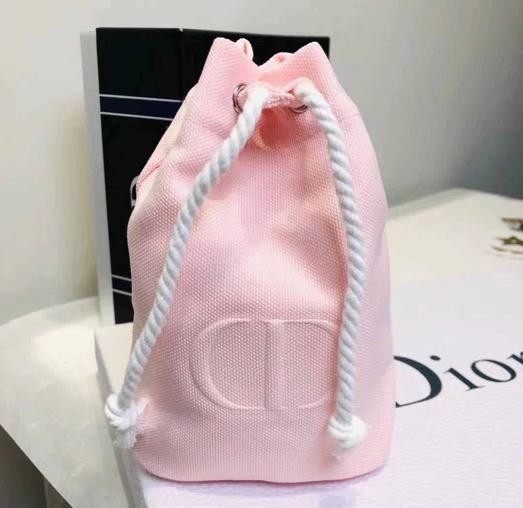 Pre Order : Dior กระเป๋าทรงขนมจีบ 