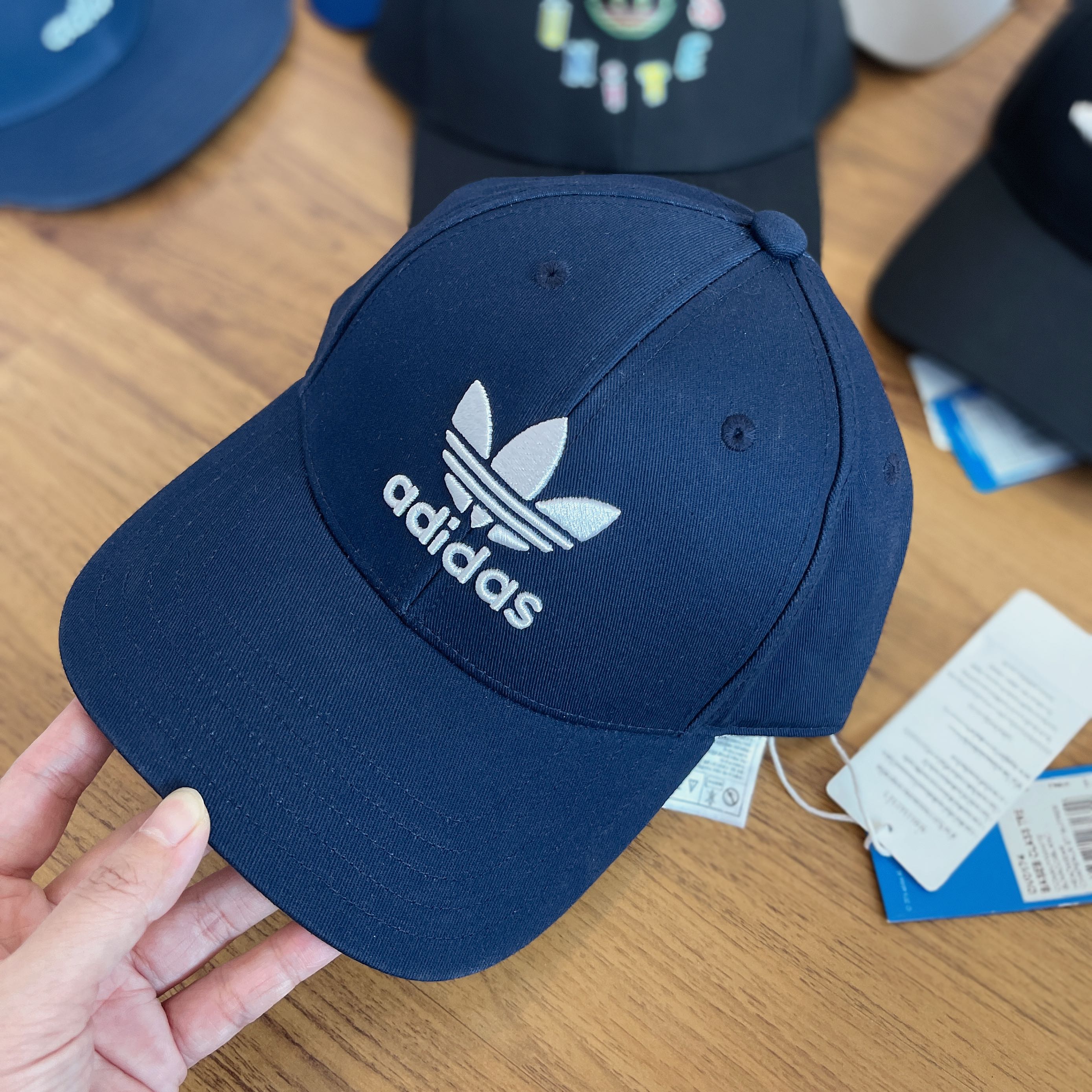 หมวก Cap ปีกโค้ง Trefoil สีกรม